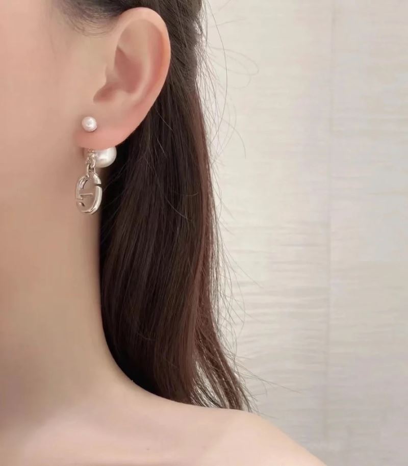 chr1st1an D10r earrings
